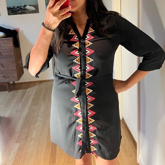 TCEC dress with pattern button lining - large - Picture 9 of 9